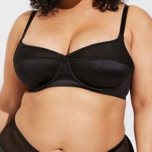 Torrid unlined balconette bra black shine with mesh 44DDD NWT